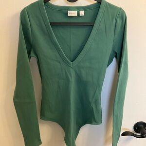 Babaton Teal Green Ribbed Deep V-Neck Long-Sleeve Bodysuit, size medium